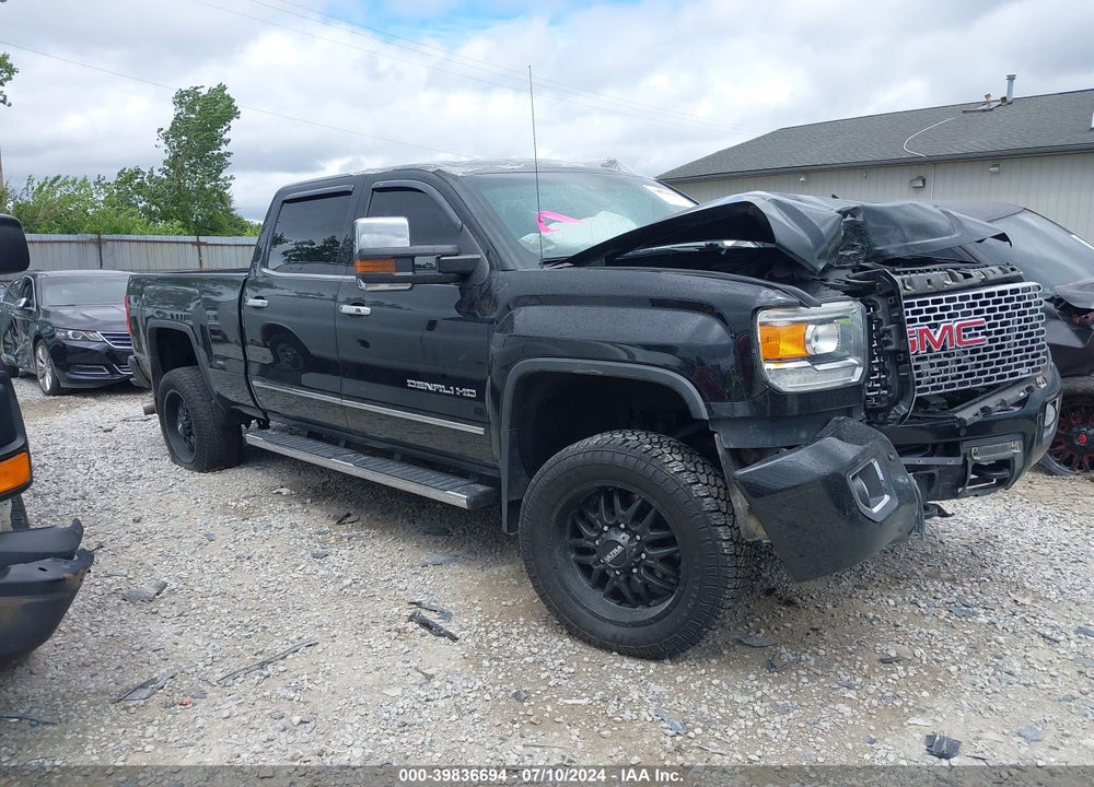 2015 GMC SIERRA 2500HD DENALI VIN: 1GT120E88FF141336