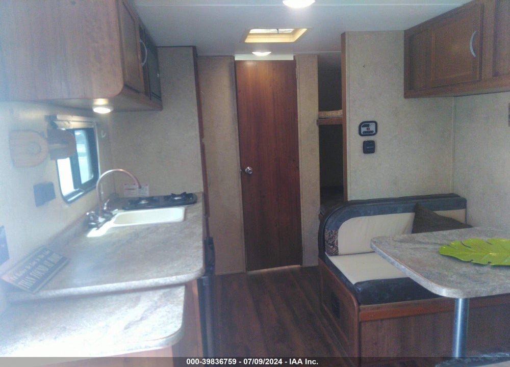 2017 GULFSTREAM AMERILITE VIN: 1NL1GTH27H1124175