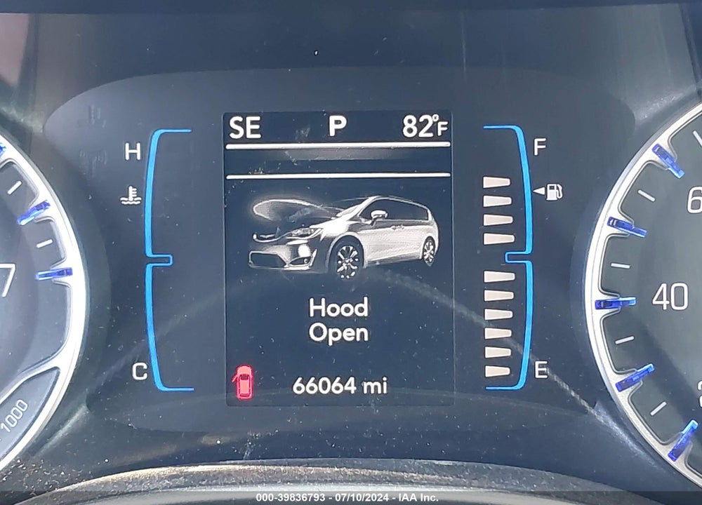 2017 CHRYSLER PACIFICA TOURING L VIN: 2C4RC1BG3HR744305