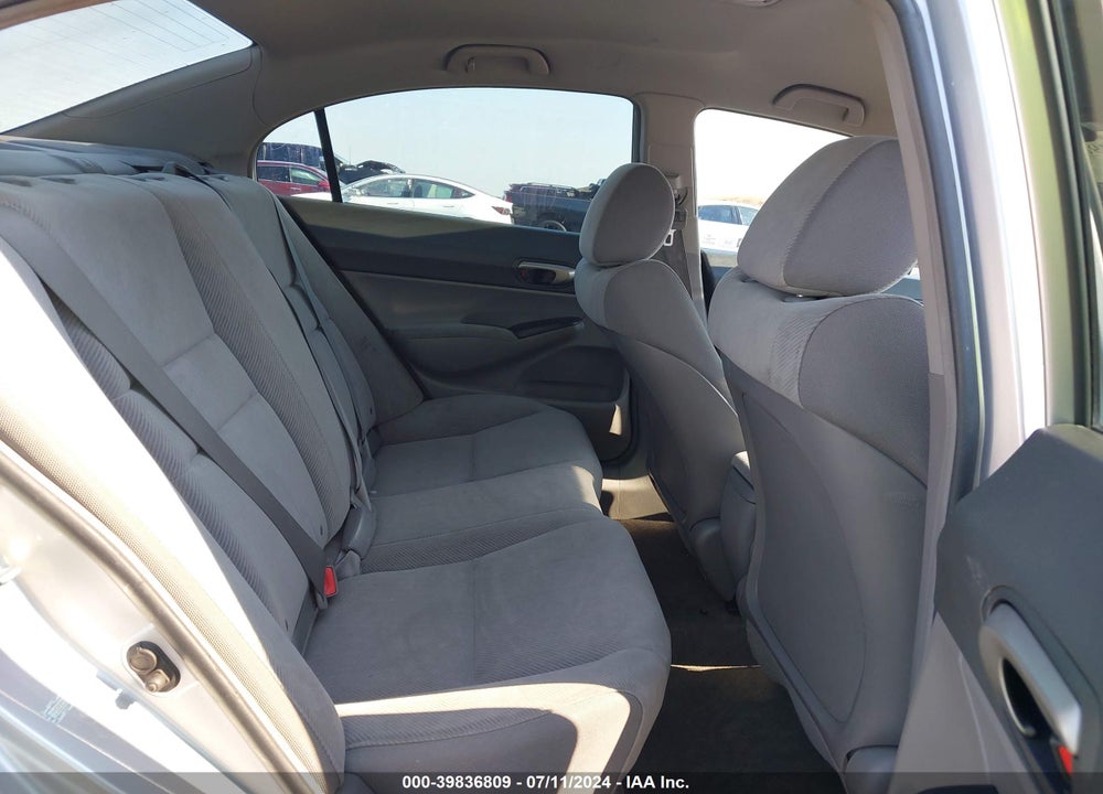 2010 HONDA CIVIC LX VIN: 19XFA1F57AE078381