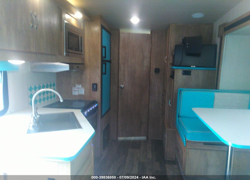 2020 GULFSTREAM VINTAGE VIN: 1NL1G2629L7039180