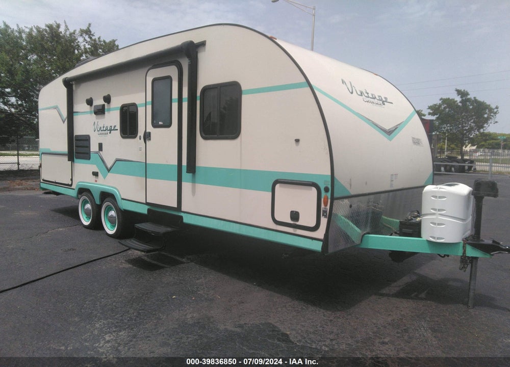 2020 GULFSTREAM VINTAGE VIN: 1NL1G2629L7039180