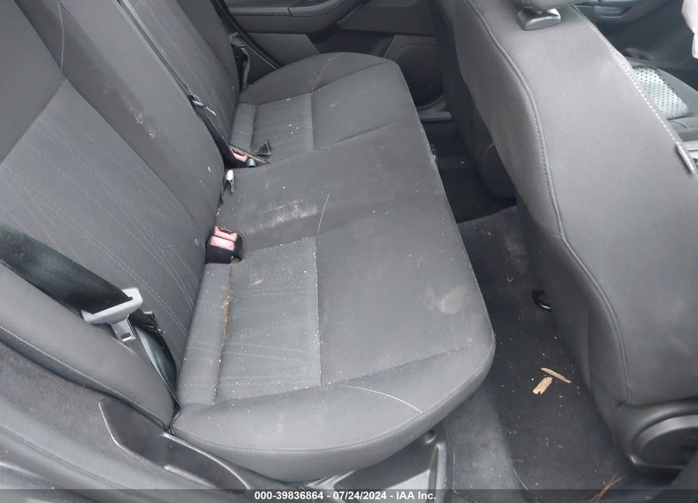 2015 FORD FOCUS SE VIN: 1FADP3F23FL267086