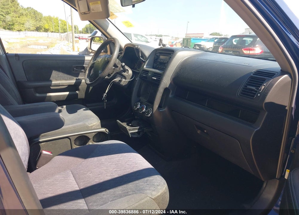 2005 HONDA CR-V LX VIN: SHSRD78595U327048