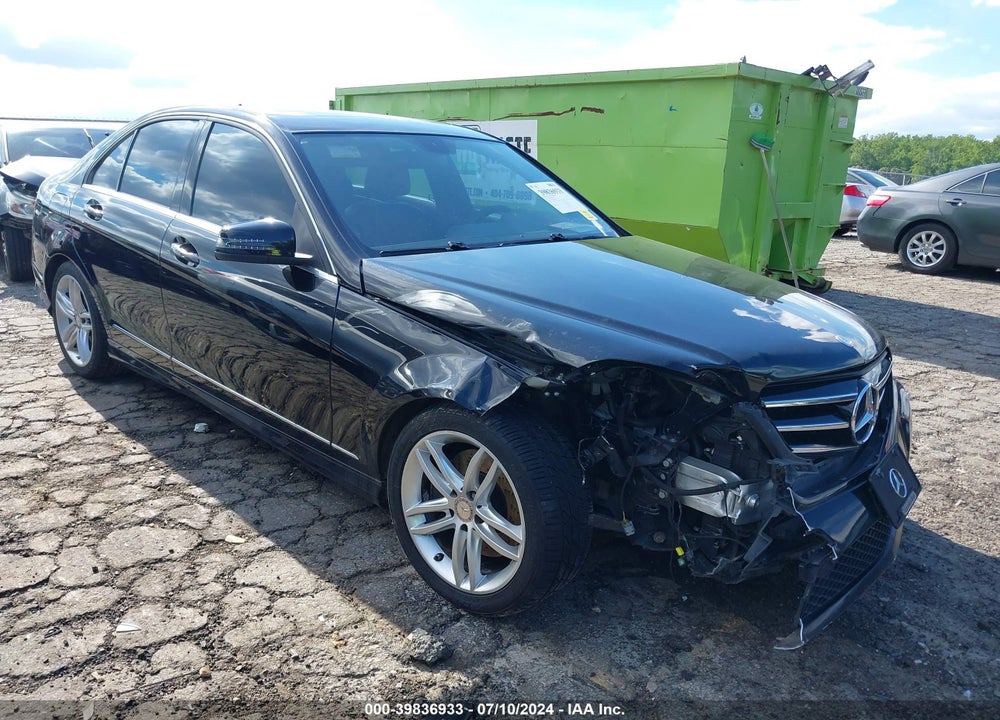 2013 MERCEDES-BENZ C 300 LUXURY 4MATIC/SPORT 4MATIC VIN: WDDGF8AB2DR247622