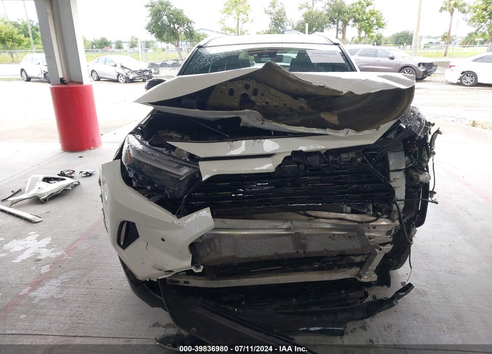 2022 TOYOTA RAV4 HYBRID XSE VIN: 4T3E6RFV3NU081140