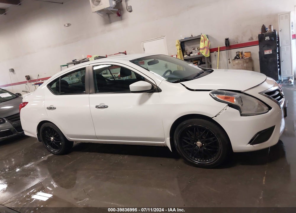 2015 NISSAN VERSA 1.6 SV VIN: 3N1CN7AP8FL897392