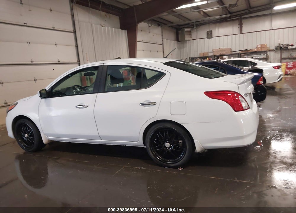 2015 NISSAN VERSA 1.6 SV VIN: 3N1CN7AP8FL897392