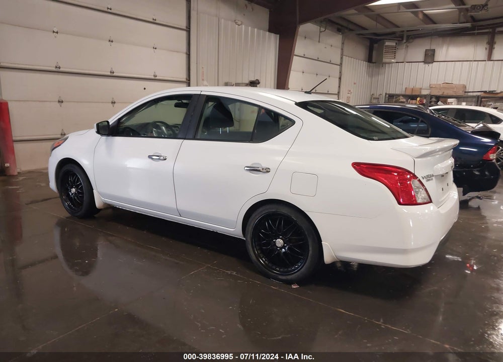 2015 NISSAN VERSA 1.6 SV VIN: 3N1CN7AP8FL897392