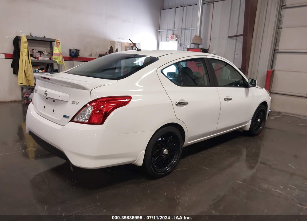2015 NISSAN VERSA 1.6 SV VIN: 3N1CN7AP8FL897392