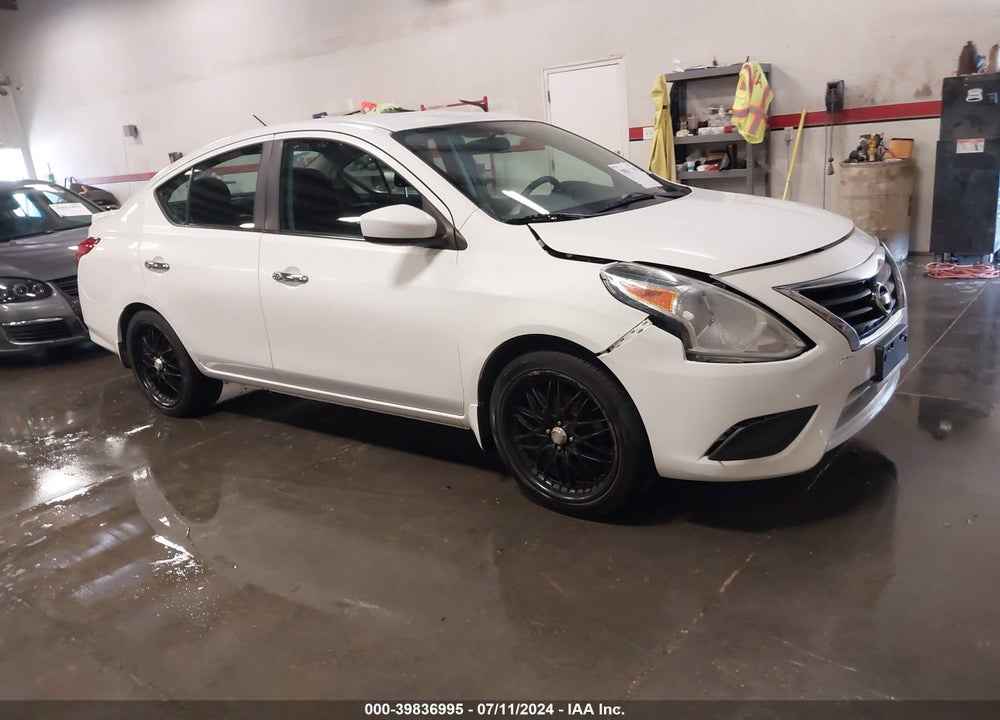 2015 NISSAN VERSA 1.6 SV VIN: 3N1CN7AP8FL897392