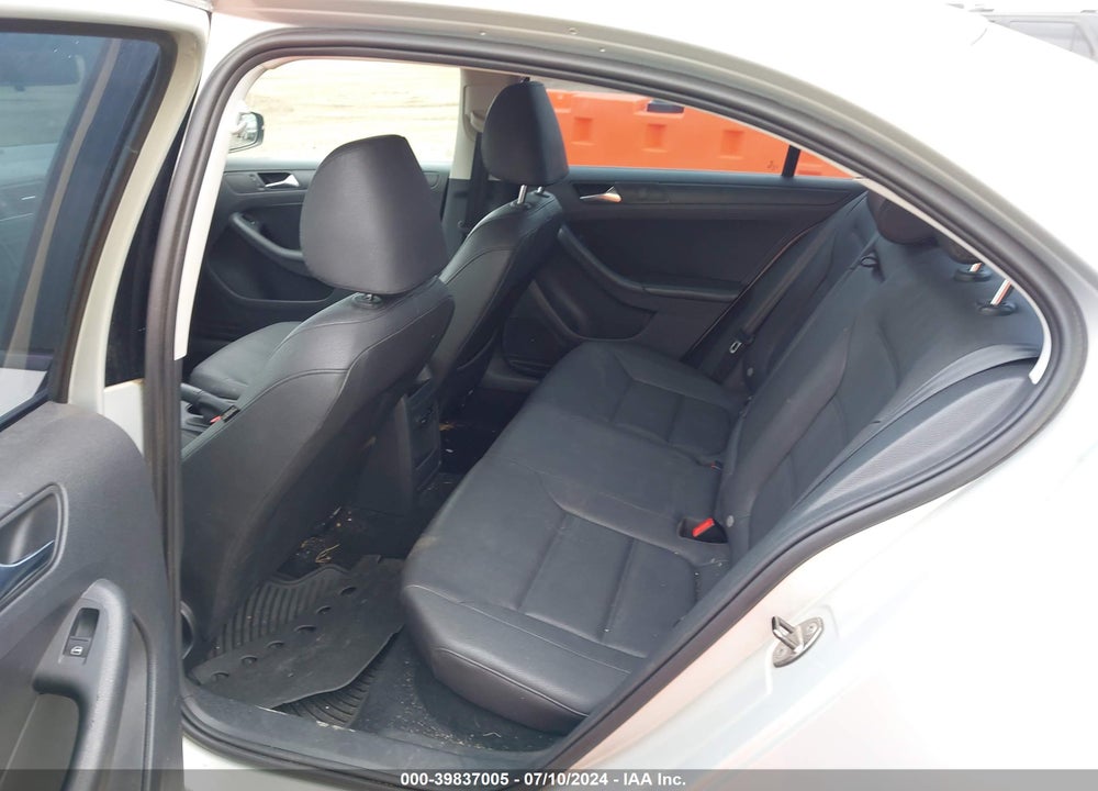 2011 VOLKSWAGEN JETTA VIN: 3VWDX7AJ9BM316345