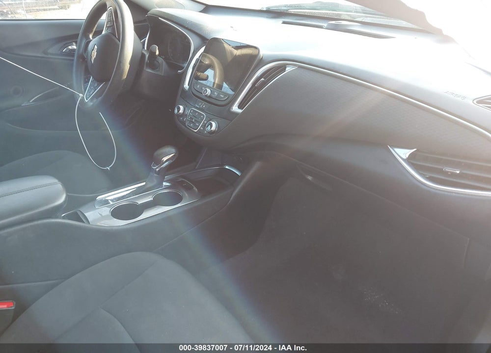 2021 CHEVROLET MALIBU FWD LT VIN: 1G1ZD5ST5MF040151