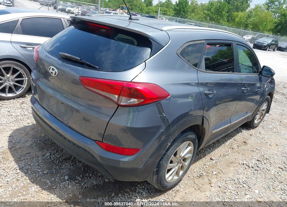 2016 HYUNDAI TUCSON SE VIN: KM8J33A47GU056708