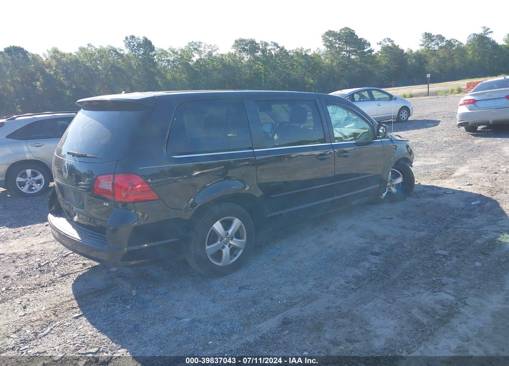 2010 VOLKSWAGEN ROUTAN SE VIN: 2V4RW3D10AR295057