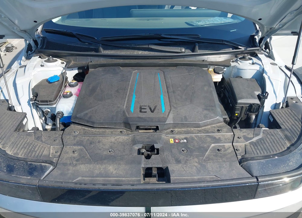 2022 HYUNDAI IONIQ 5 SEL VIN: KM8KN4AE8NU115095