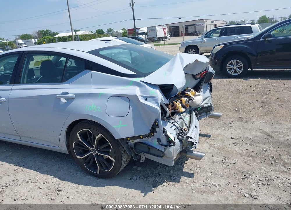 2024 NISSAN ALTIMA SR FWD VIN: 1N4BL4CV7RN325314