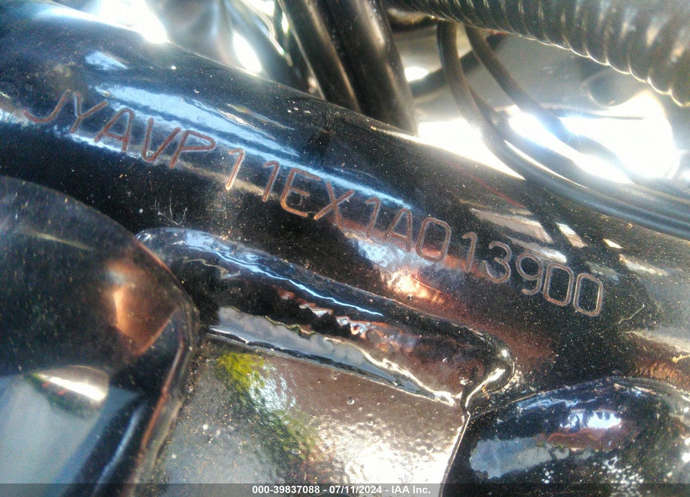2001 YAMAHA XVS1100 VIN: JYAVP11EX1A013900