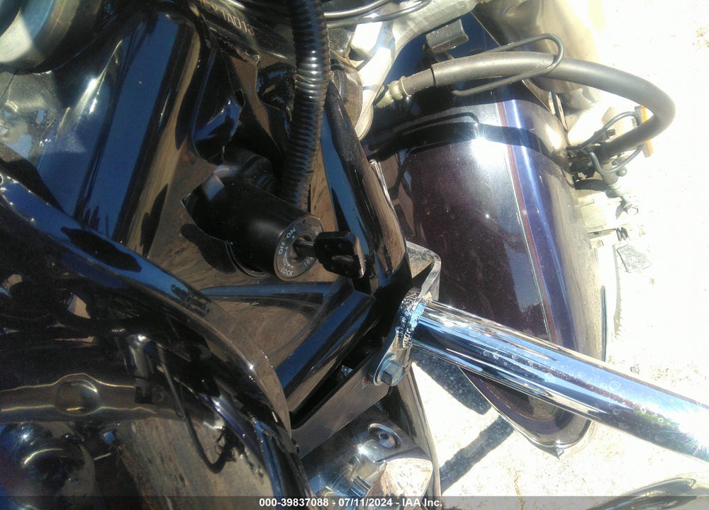 2001 YAMAHA XVS1100 VIN: JYAVP11EX1A013900