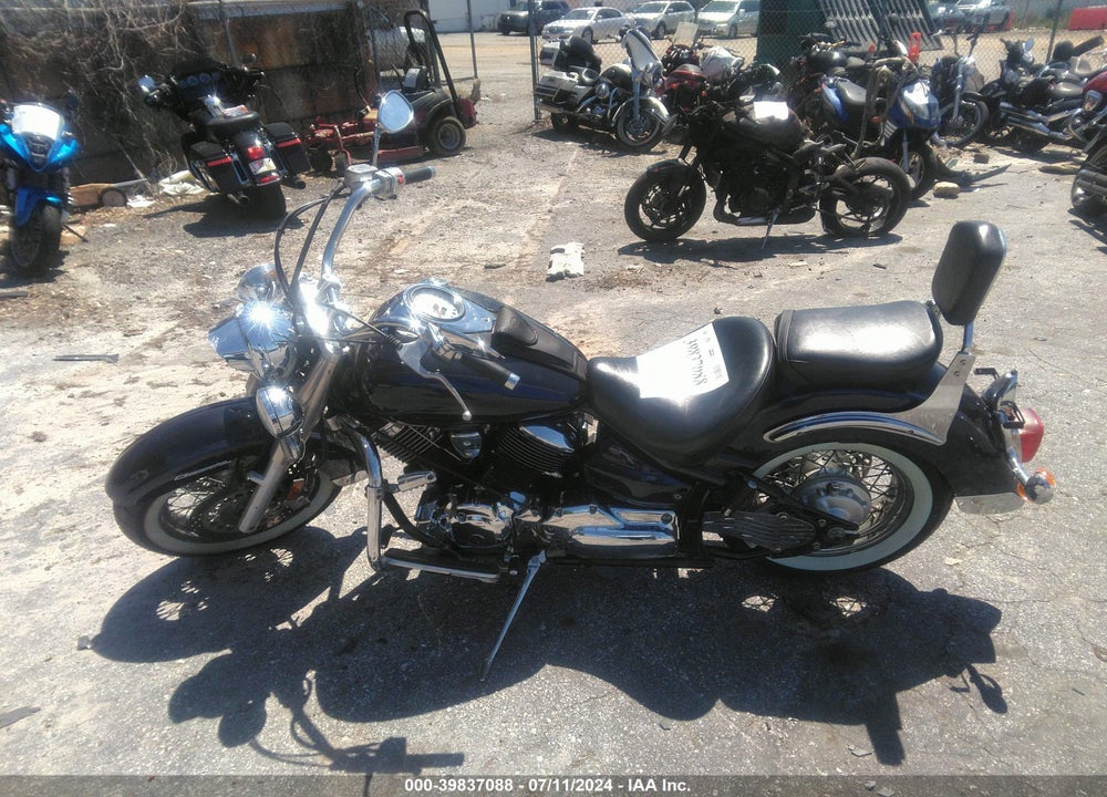 2001 YAMAHA XVS1100 VIN: JYAVP11EX1A013900