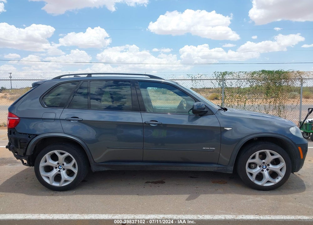 2011 BMW X5 XDRIVE35I/XDRIVE35I PREMIUM/XDRIVE35I SPORT ACTIVITY VIN: 5UXZV4C55BL403656