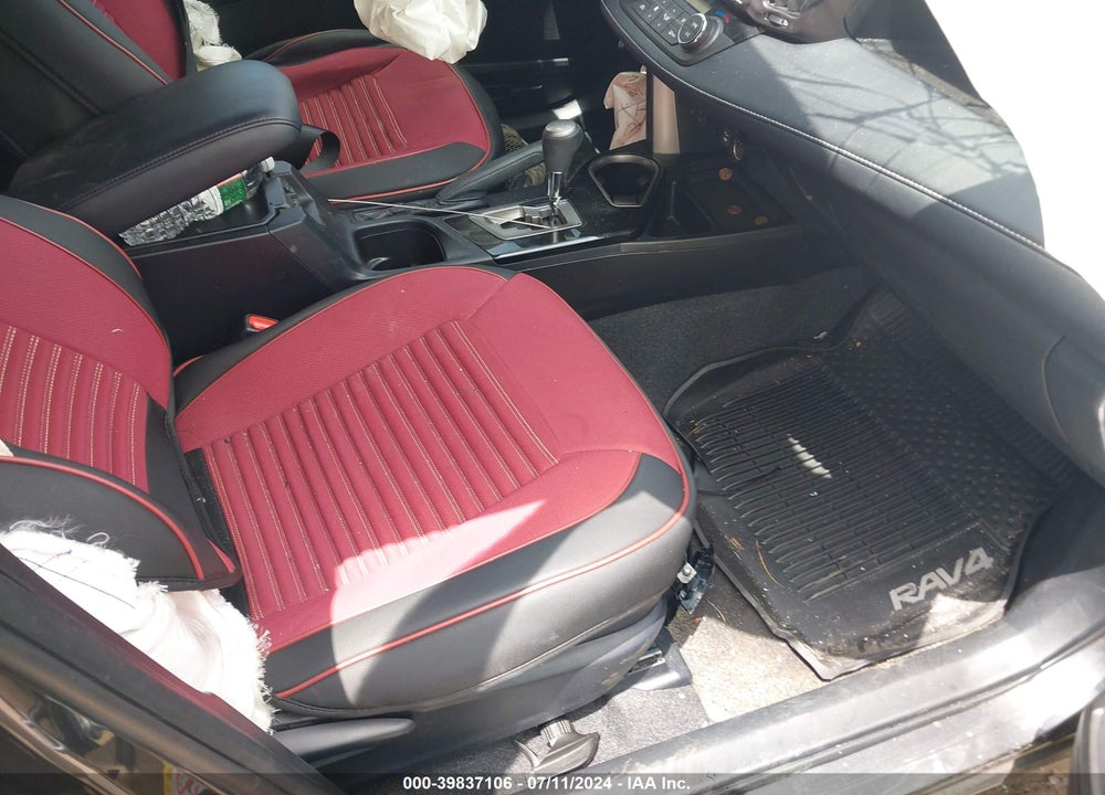 2017 TOYOTA RAV4 LIMITED/PLATINUM VIN: JTMDFREV1HJ168101