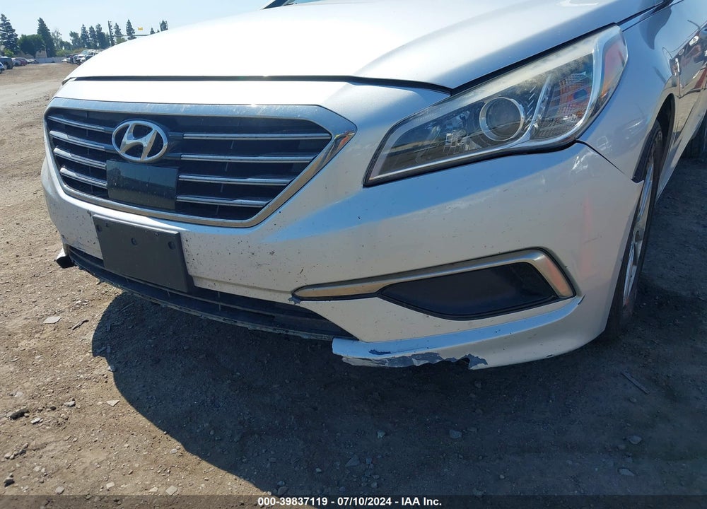2017 HYUNDAI SONATA SE VIN: 5NPE24AF8HH571115