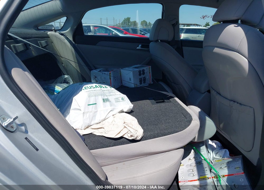 2017 HYUNDAI SONATA SE VIN: 5NPE24AF8HH571115