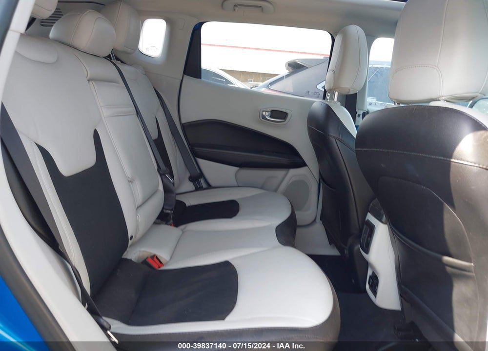 2019 JEEP COMPASS SUN AND WHEEL FWD VIN: 3C4NJCBB4KT730695