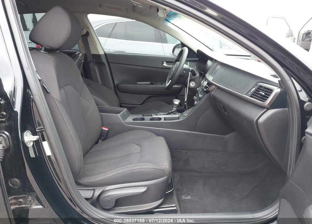 2018 KIA OPTIMA LX VIN: 5XXGT4L34JG265166