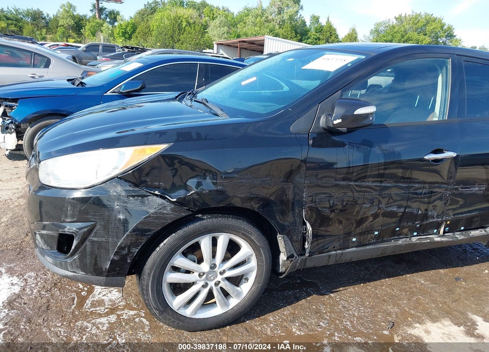 2011 HYUNDAI TUCSON LIMITED VIN: KM8JU3AC4BU283447