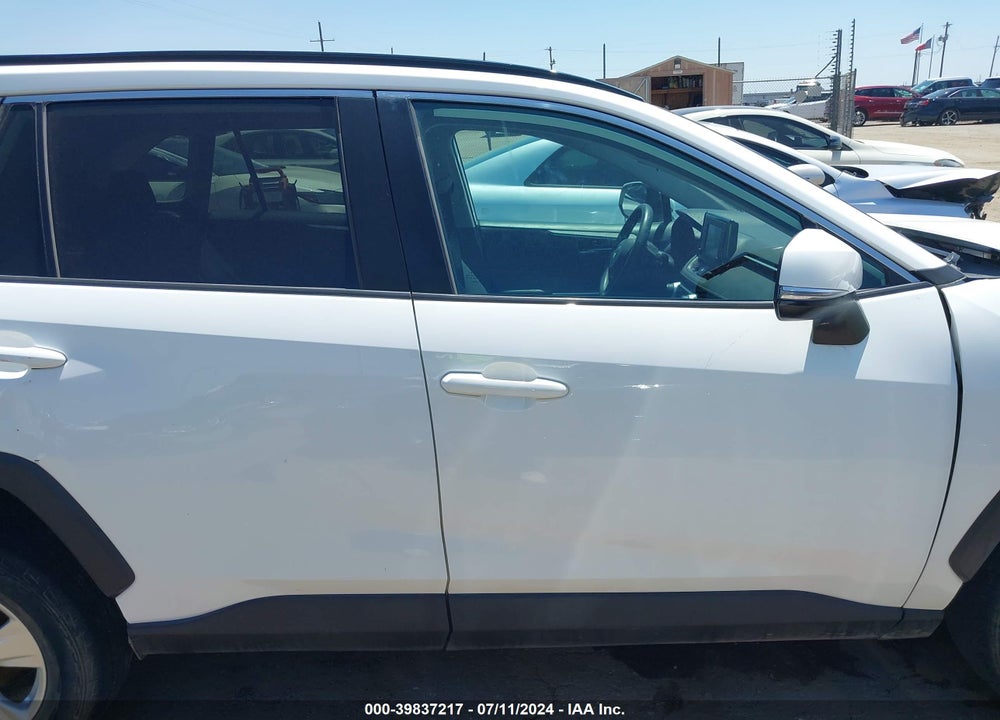 2020 TOYOTA RAV4 XLE VIN: 2T3W1RFV9LC052601