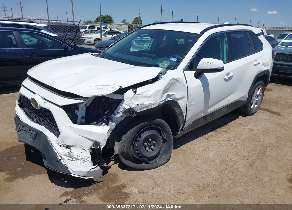 2020 TOYOTA RAV4 XLE VIN: 2T3W1RFV9LC052601