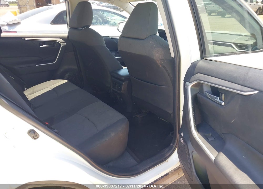 2020 TOYOTA RAV4 XLE VIN: 2T3W1RFV9LC052601