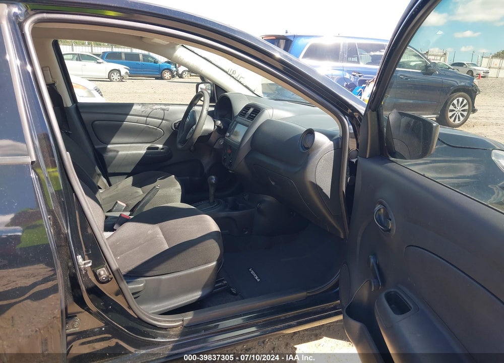 2018 NISSAN VERSA 1.6 S+ VIN: 3N1CN7AP8JL879984