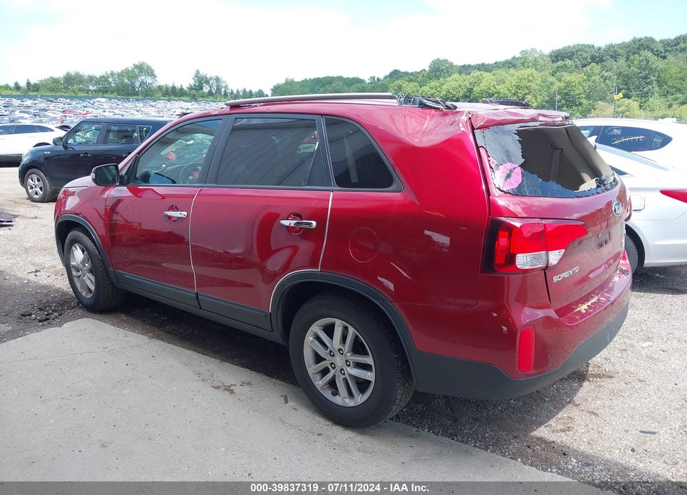 2015 KIA SORENTO LX VIN: 5XYKT4A61FG649805