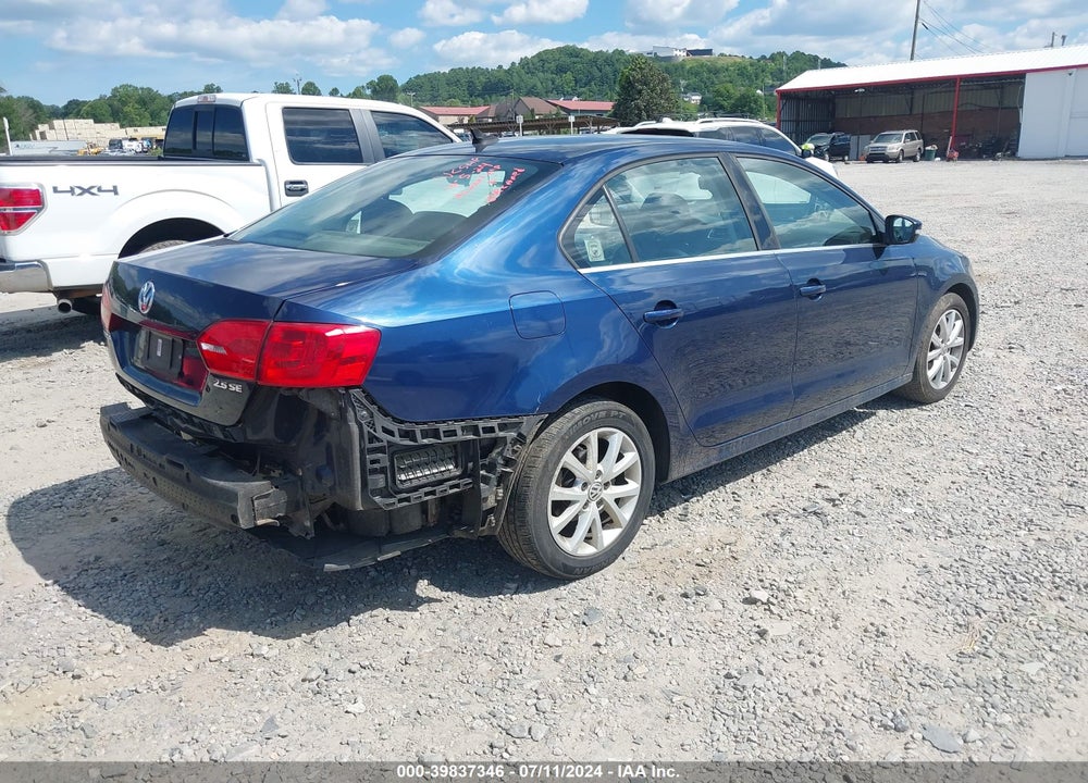 2013 VOLKSWAGEN JETTA 2.5L SE VIN: 3VWDP7AJ8DM430095