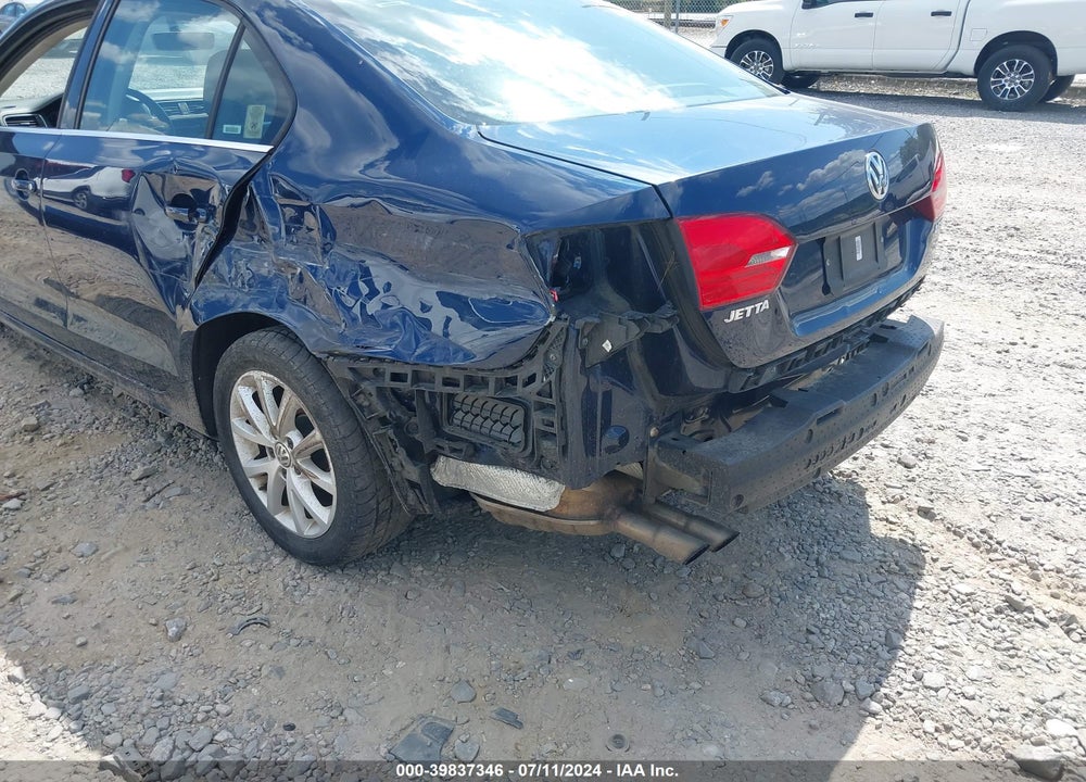 2013 VOLKSWAGEN JETTA 2.5L SE VIN: 3VWDP7AJ8DM430095