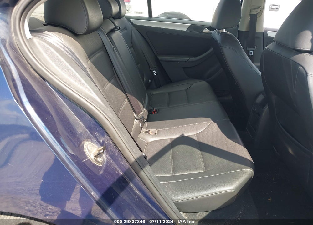 2013 VOLKSWAGEN JETTA 2.5L SE VIN: 3VWDP7AJ8DM430095