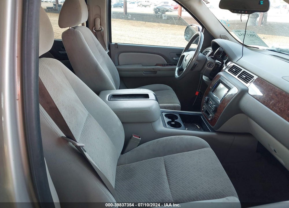 2007 CHEVROLET TAHOE LT VIN: 1GNFK13037R170291