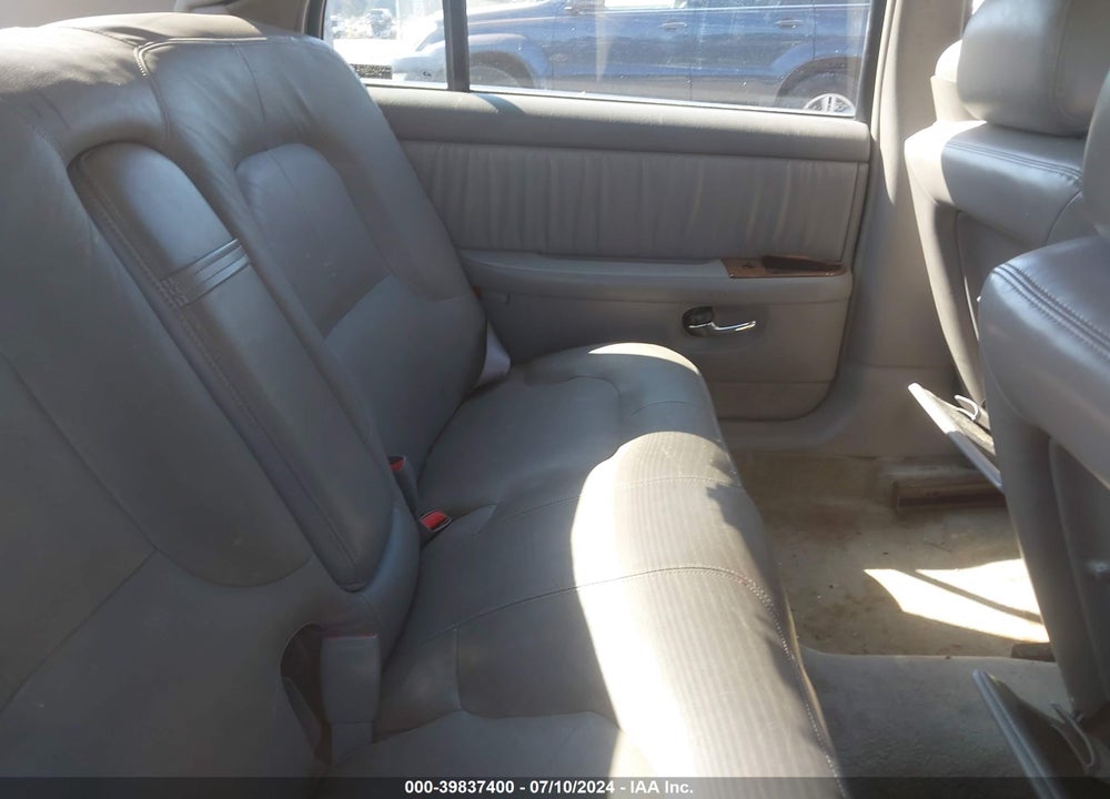 2000 BUICK PARK AVENUE VIN: 1G4CW52K3Y4207330
