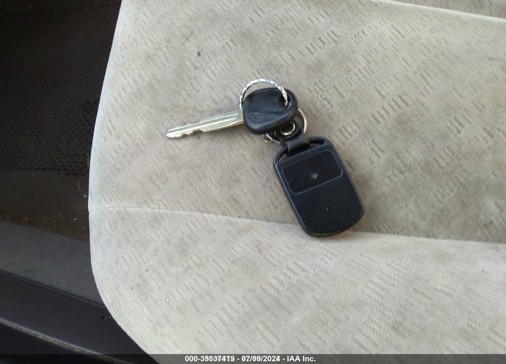 2006 HYUNDAI ELANTRA GLS/LIMITED VIN: KMHDN46D36U275055