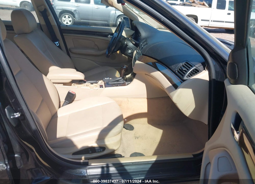 2003 BMW 325XI VIN: WBAEU33423PM57007