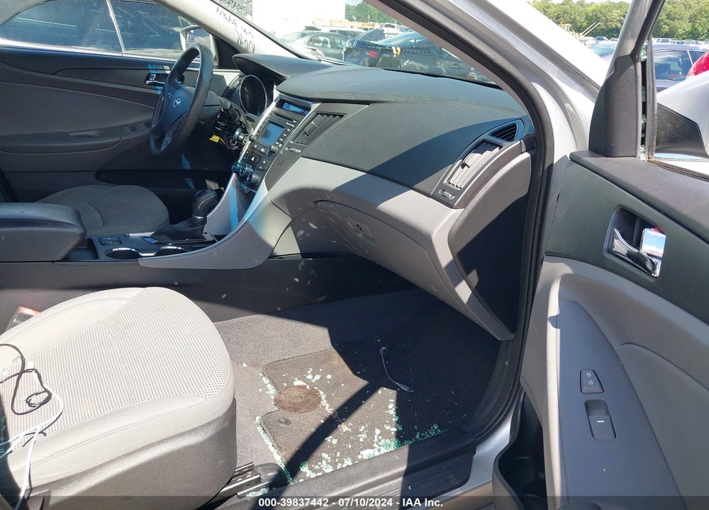 2014 HYUNDAI SONATA GLS VIN: 5NPEB4AC2EH843434