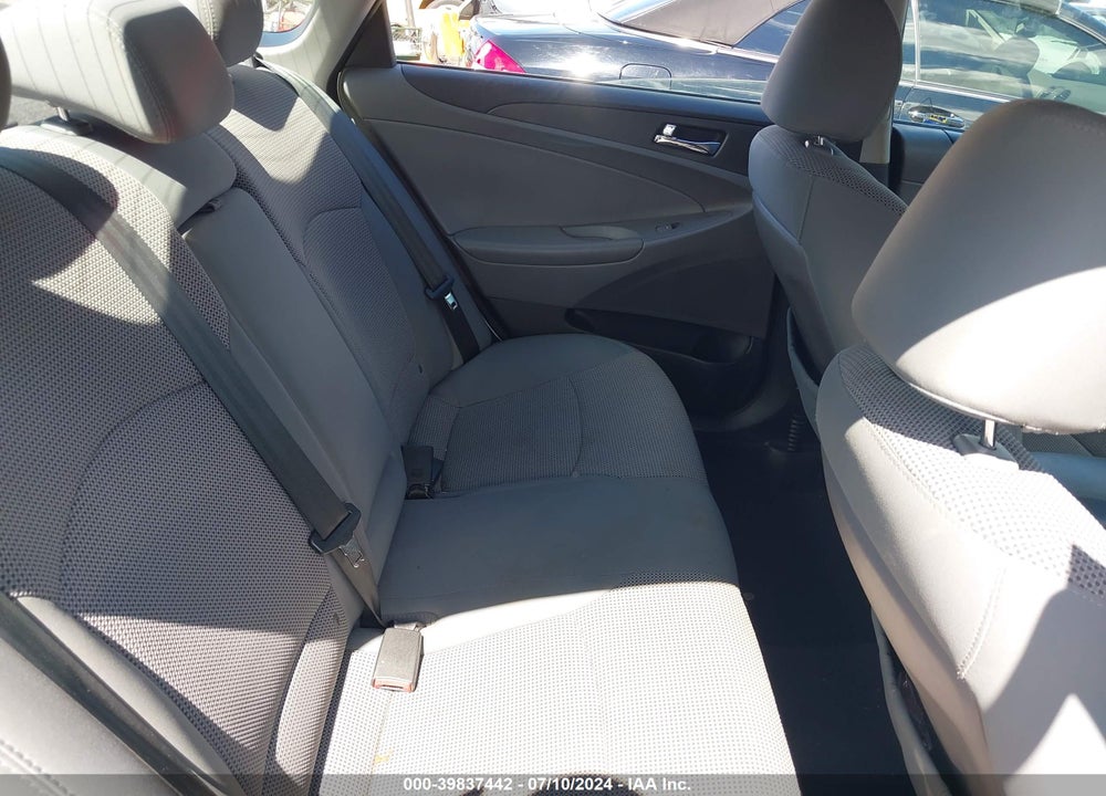 2014 HYUNDAI SONATA GLS VIN: 5NPEB4AC2EH843434