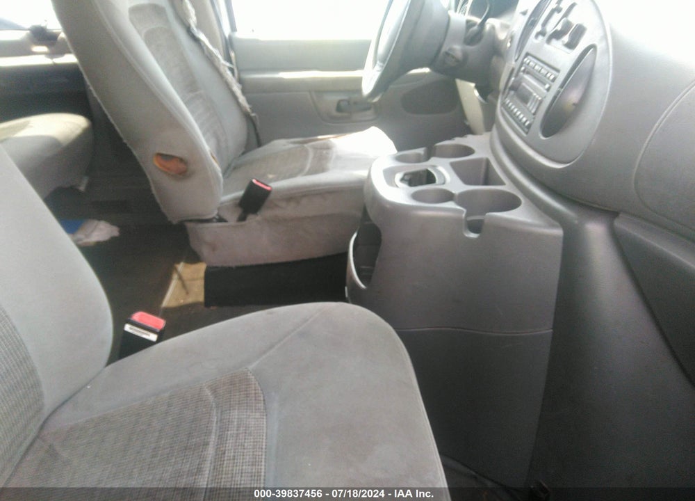 2005 FORD E-150 CHATEAU/XL/XLT VIN: 1FMRE11L85HB23802