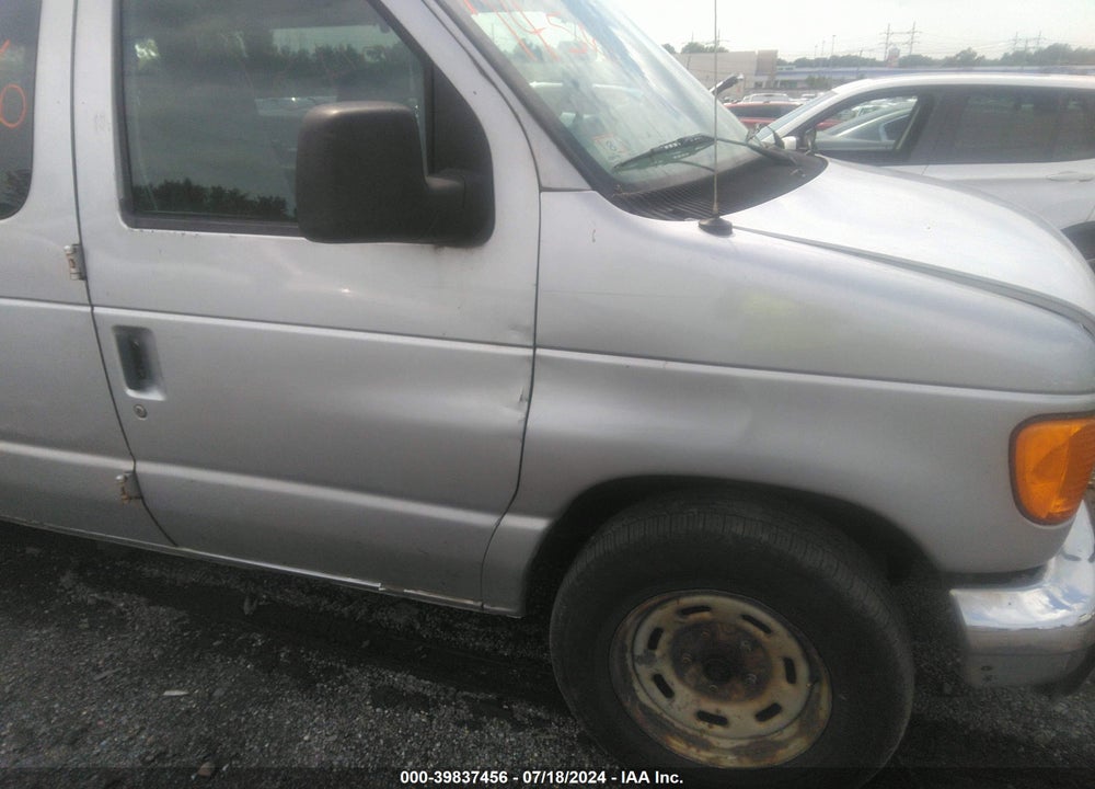 2005 FORD E-150 CHATEAU/XL/XLT VIN: 1FMRE11L85HB23802