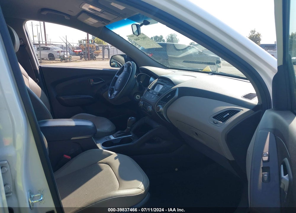 2015 HYUNDAI TUCSON GLS VIN: KM8JT3AF0FU039863