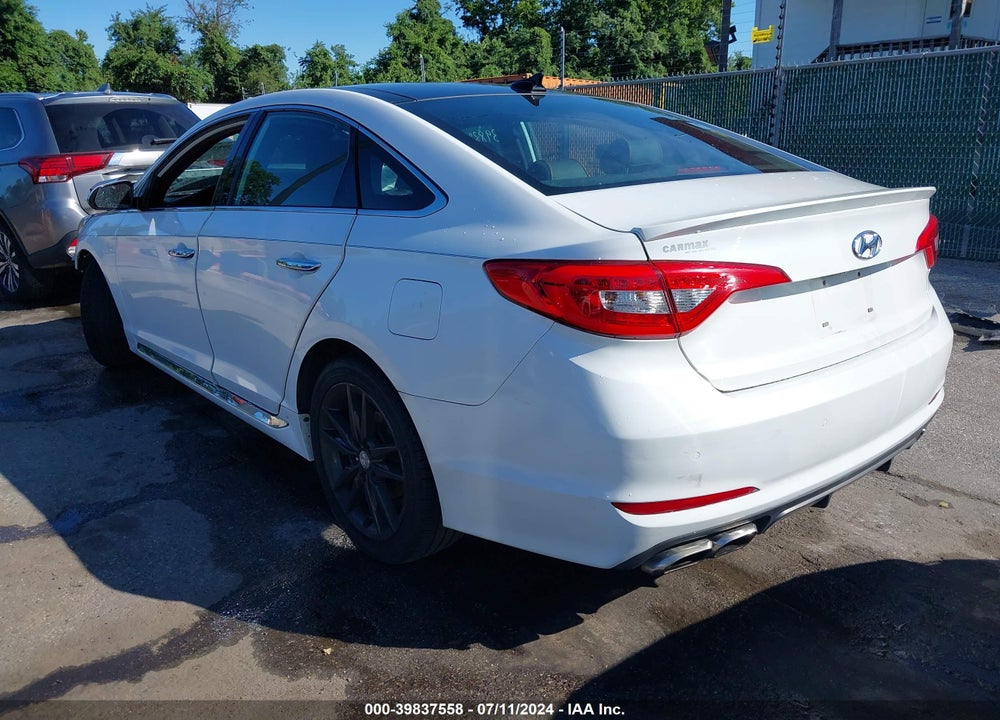 2015 HYUNDAI SONATA SPORT 2.0T VIN: 5NPE34AB1FH045805