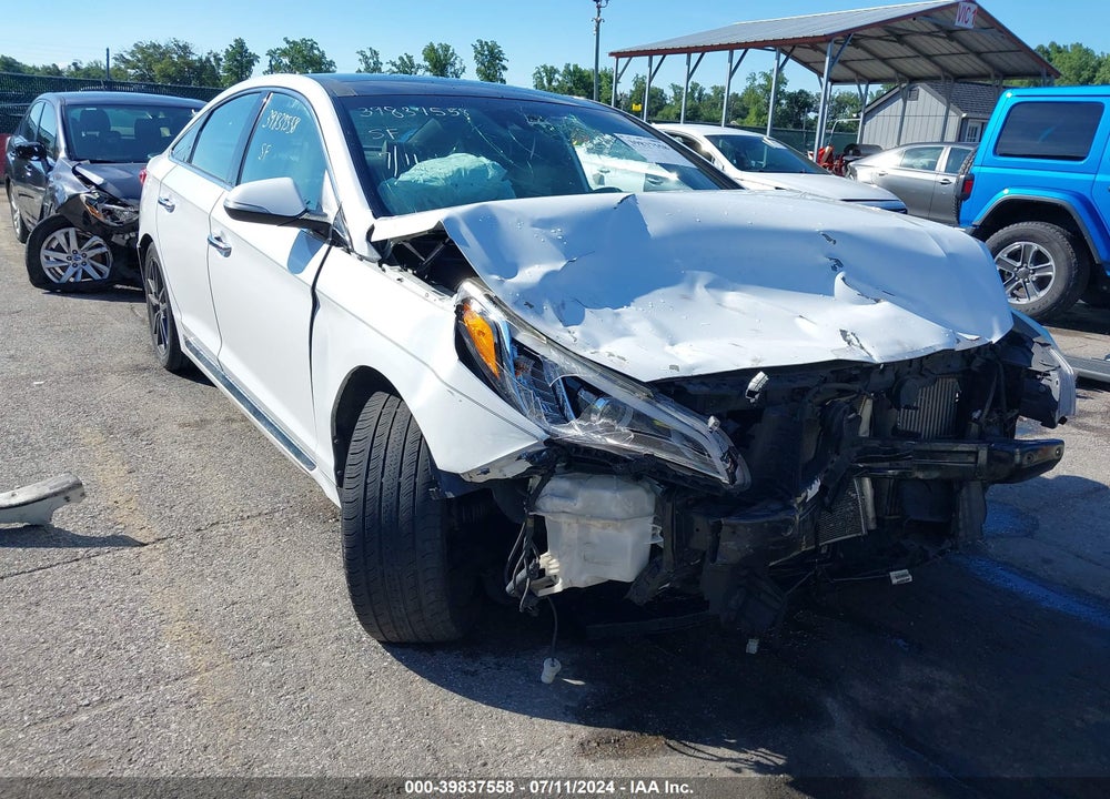 2015 HYUNDAI SONATA SPORT 2.0T VIN: 5NPE34AB1FH045805